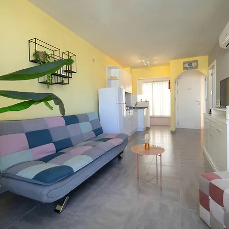 Hernando I By Interhome Calp